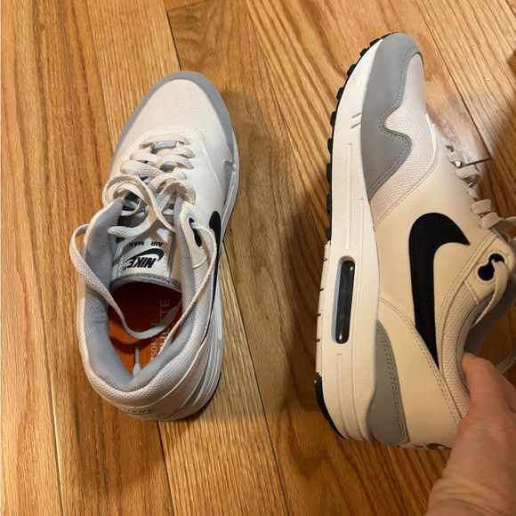 Nike Men's White and Gray Air Max Sneakers - Picture 6 of 9